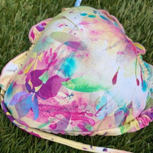 Brazilian Bikini - Picture 2 of 3